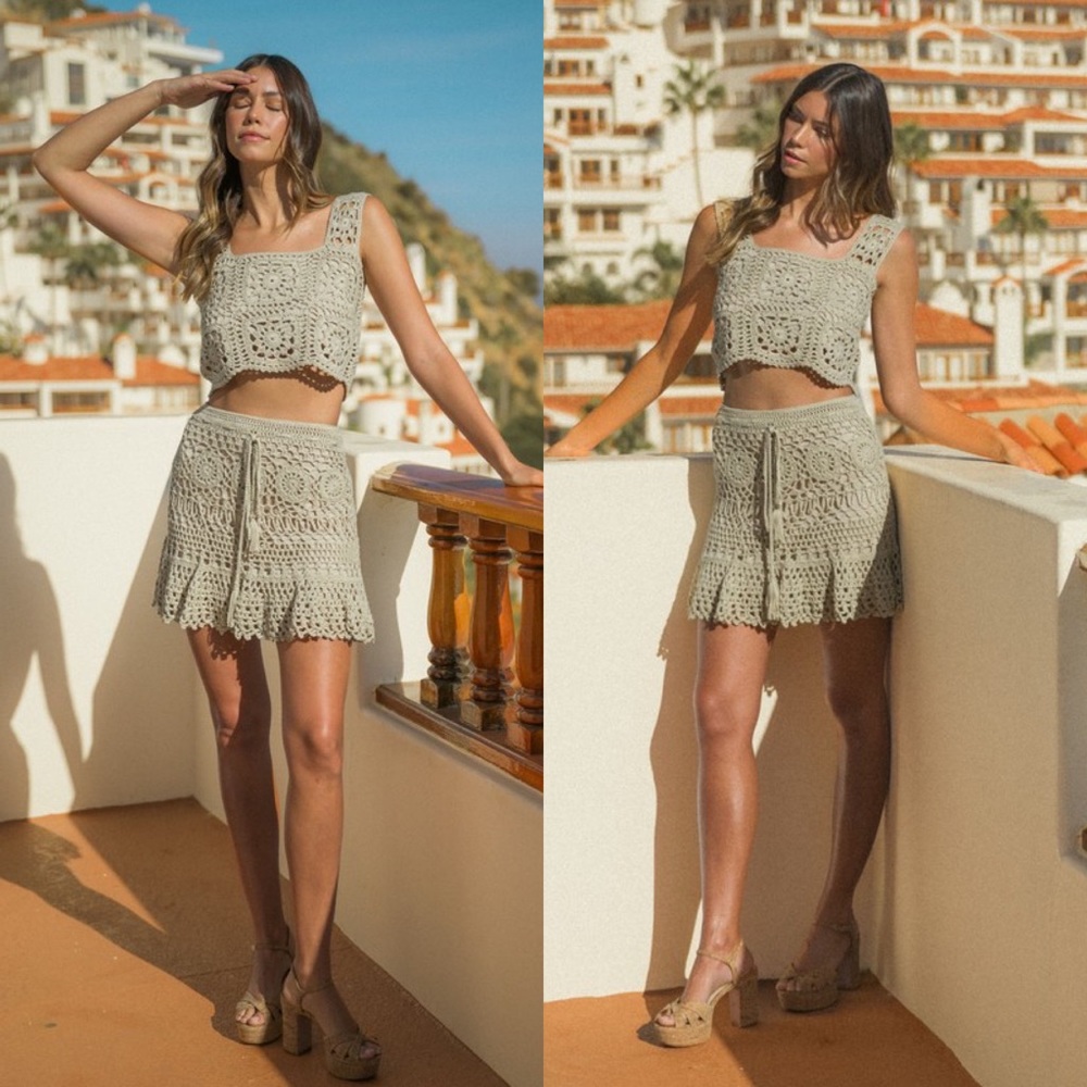 *24 HOUR SALE* Bora Bora Babe Taupe Crochet Crop Top - Picture 6 of 6